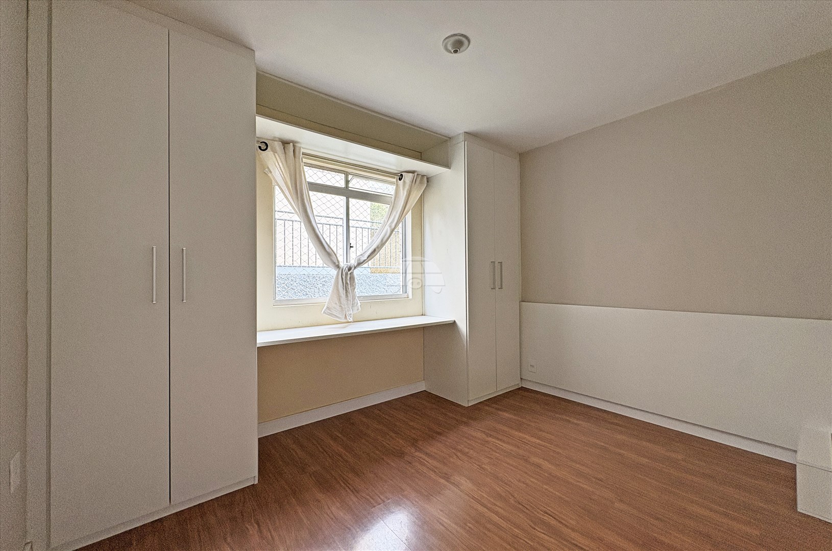 Apartamento para alugar em Santa Cândida, Curitiba — Imobiliária Cilar