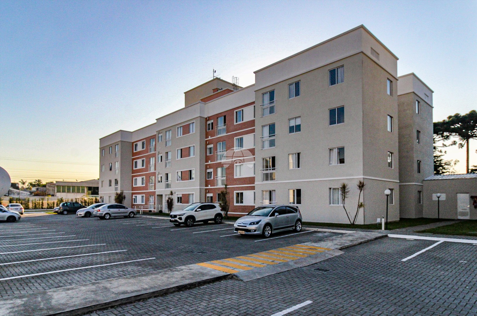 Apartamento à venda em Hauer, Curitiba — Portal Chave Fácil