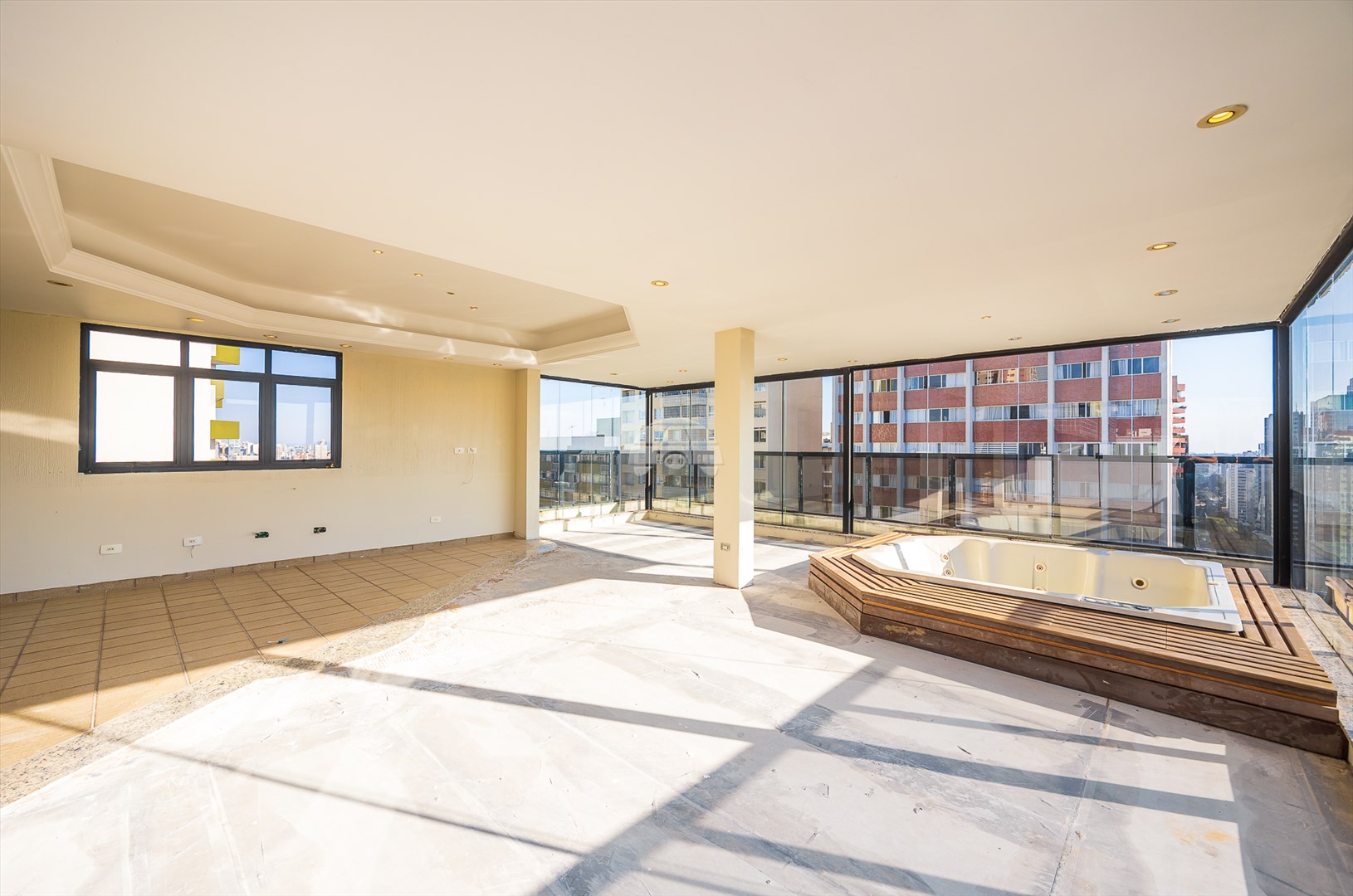 Apartamento à venda em Bigorrilho, Curitiba — Kondor Imóveis: Imobiliária em Curitiba | Uma imobiliária pra você