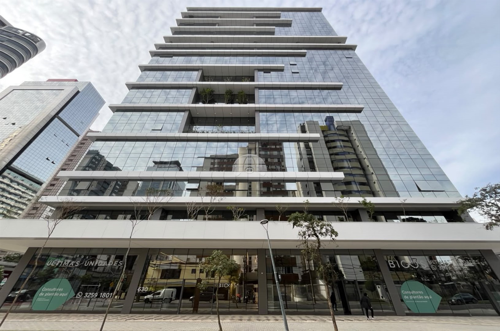 Comercial para alugar em Alto Da Glória, Curitiba — Imobiliária Razão