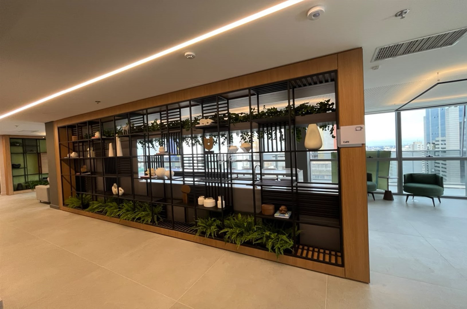 Comercial para alugar em Alto Da Glória, Curitiba — Imobiliária Razão