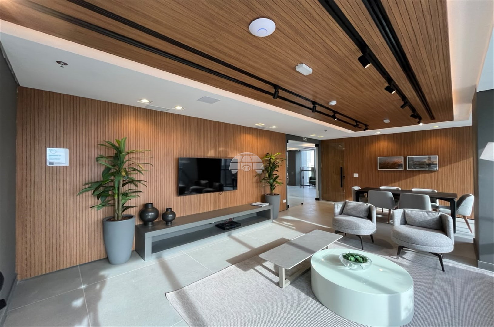 Comercial para alugar em Alto Da Glória, Curitiba — Imobiliária Razão