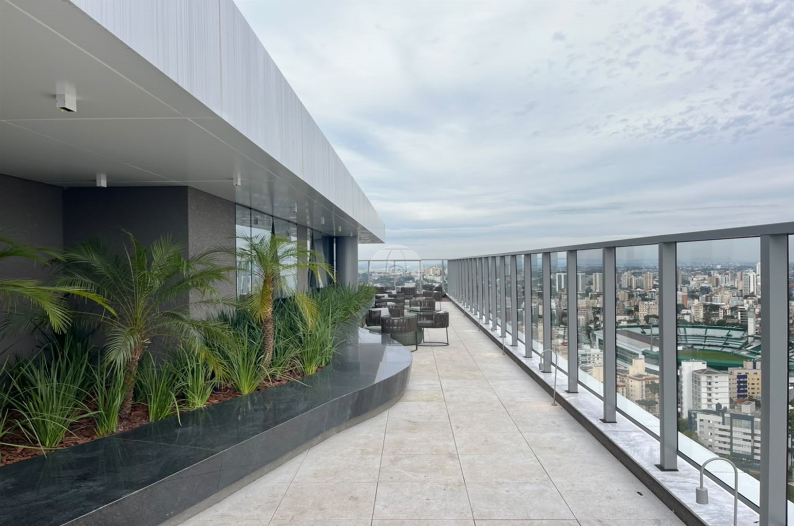Comercial para alugar em Alto Da Glória, Curitiba — Imobiliária Razão