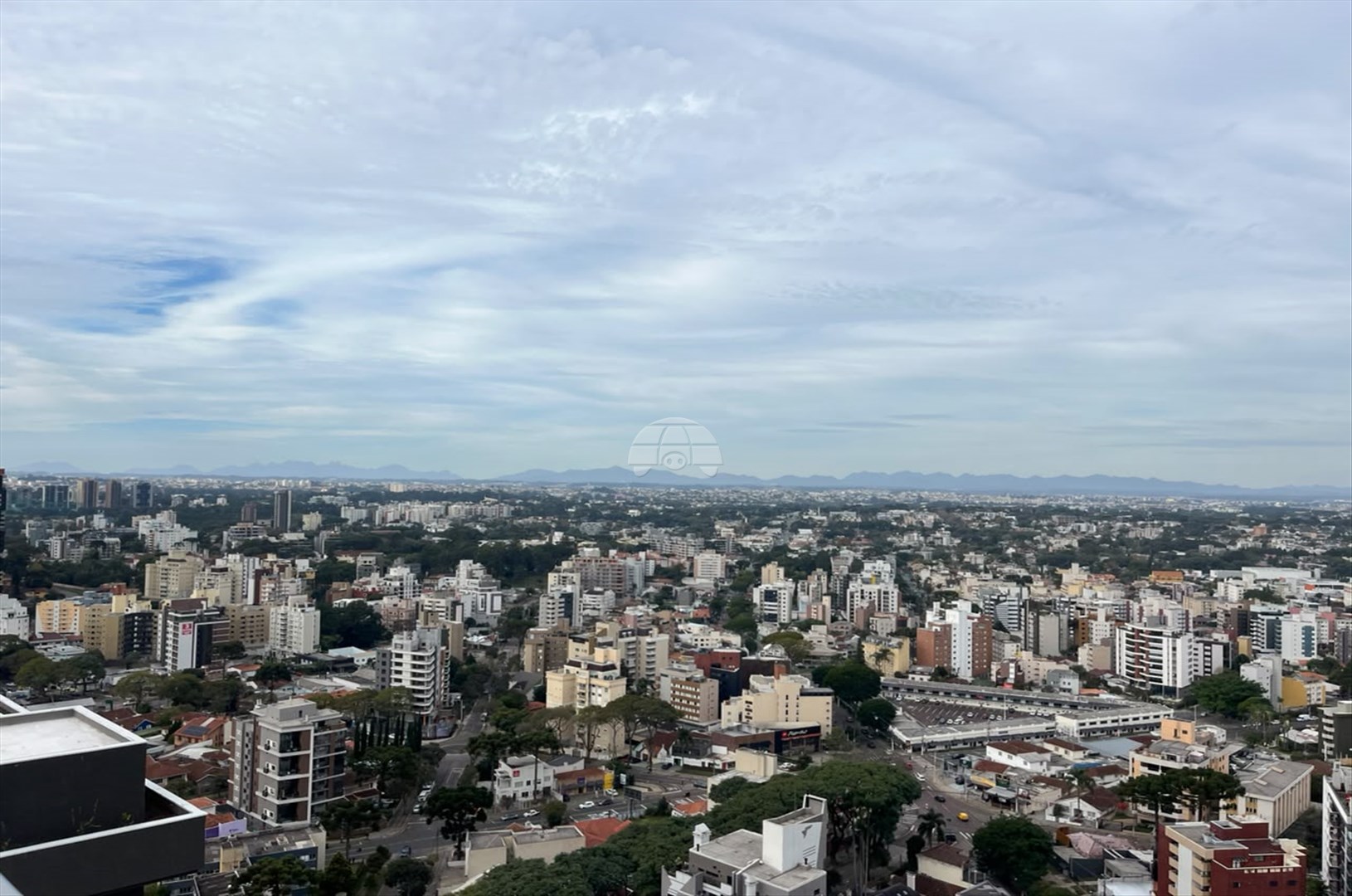 Comercial para alugar em Alto Da Glória, Curitiba — Imobiliária Razão