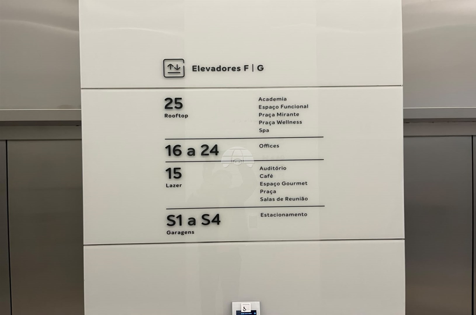 Comercial para alugar em Alto Da Glória, Curitiba — Imobiliária Razão