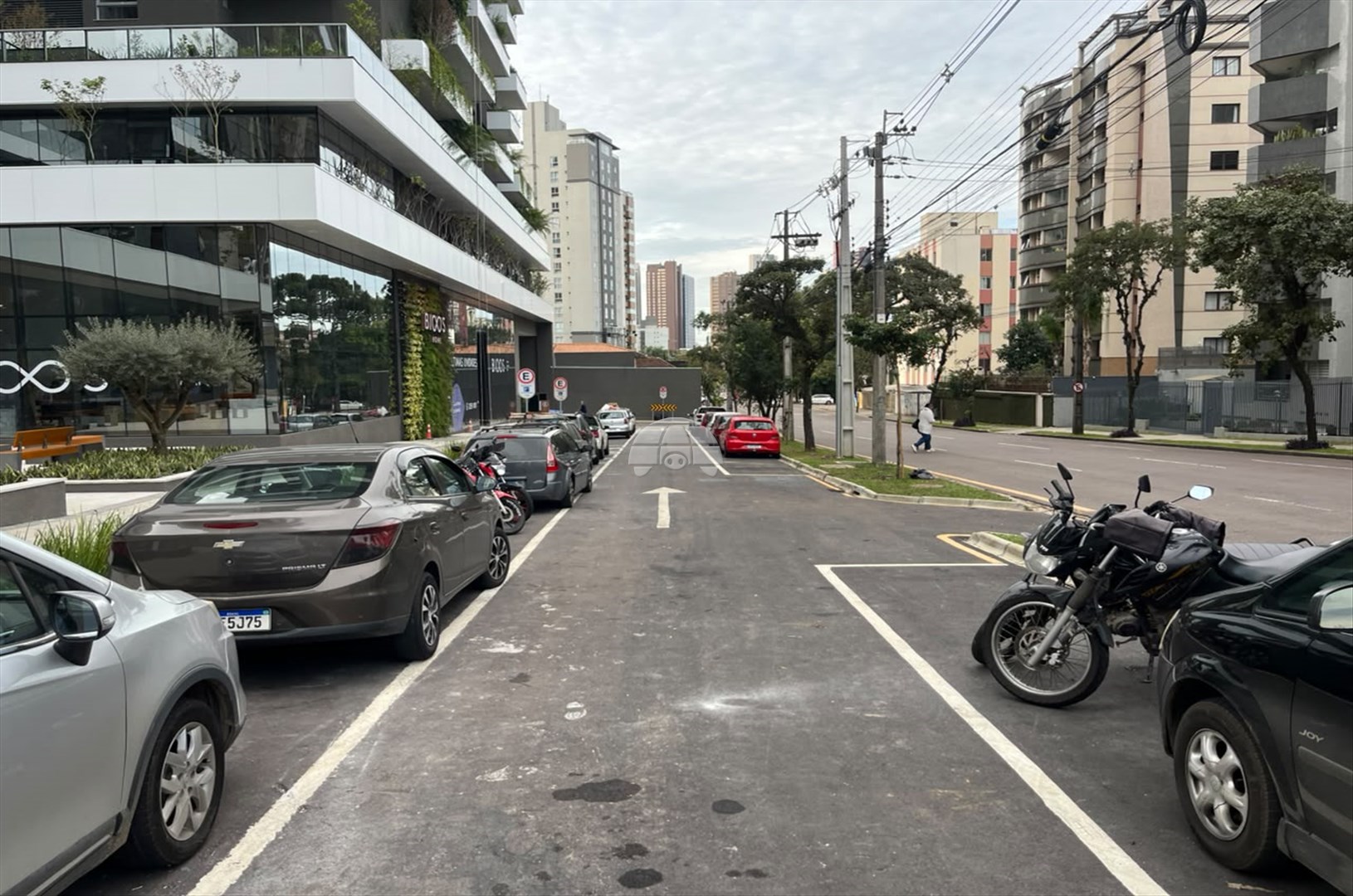 Comercial para alugar em Alto Da Glória, Curitiba — Imobiliária Razão