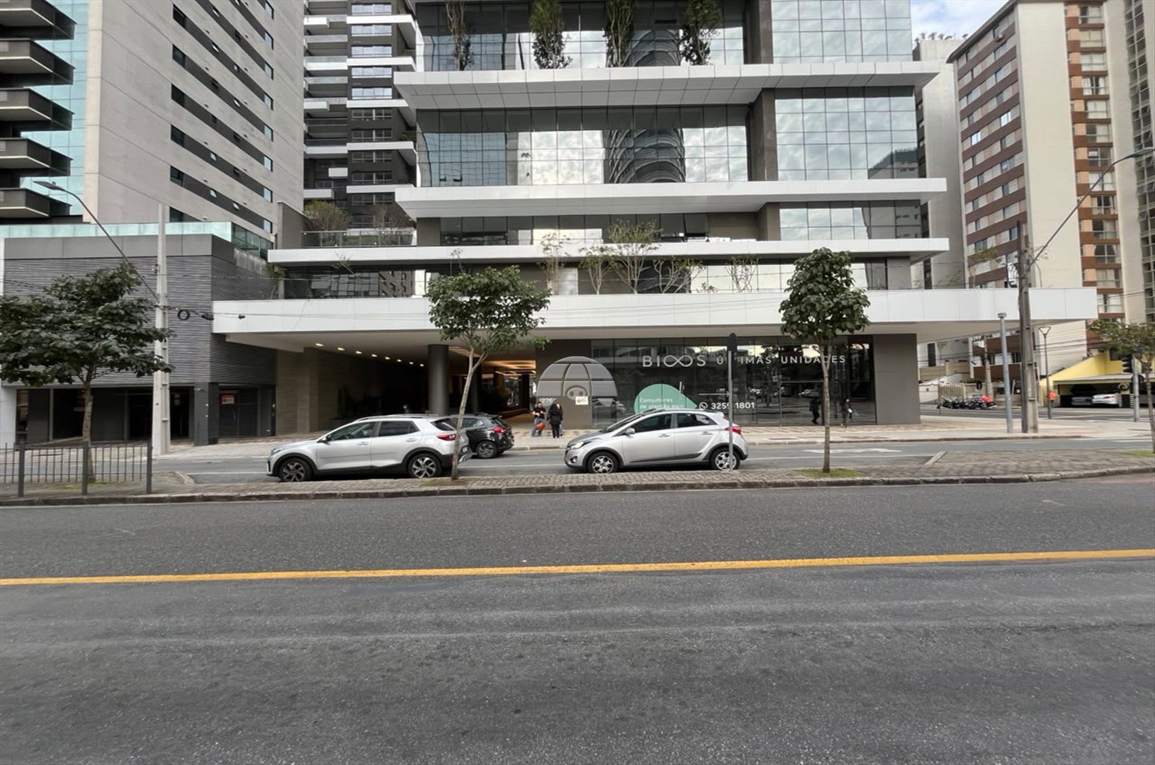 Comercial para alugar em Alto Da Glória, Curitiba — Imobiliária Razão