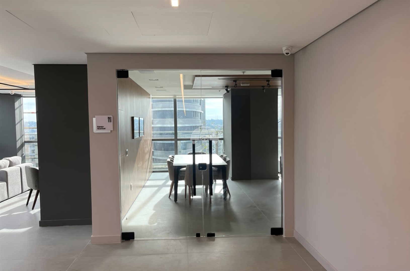 Comercial para alugar em Alto Da Glória, Curitiba — Imobiliária Razão