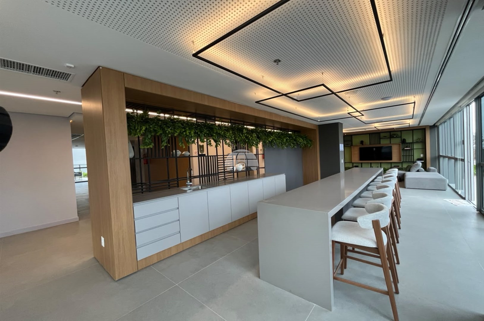Comercial para alugar em Alto Da Glória, Curitiba — Imobiliária Razão