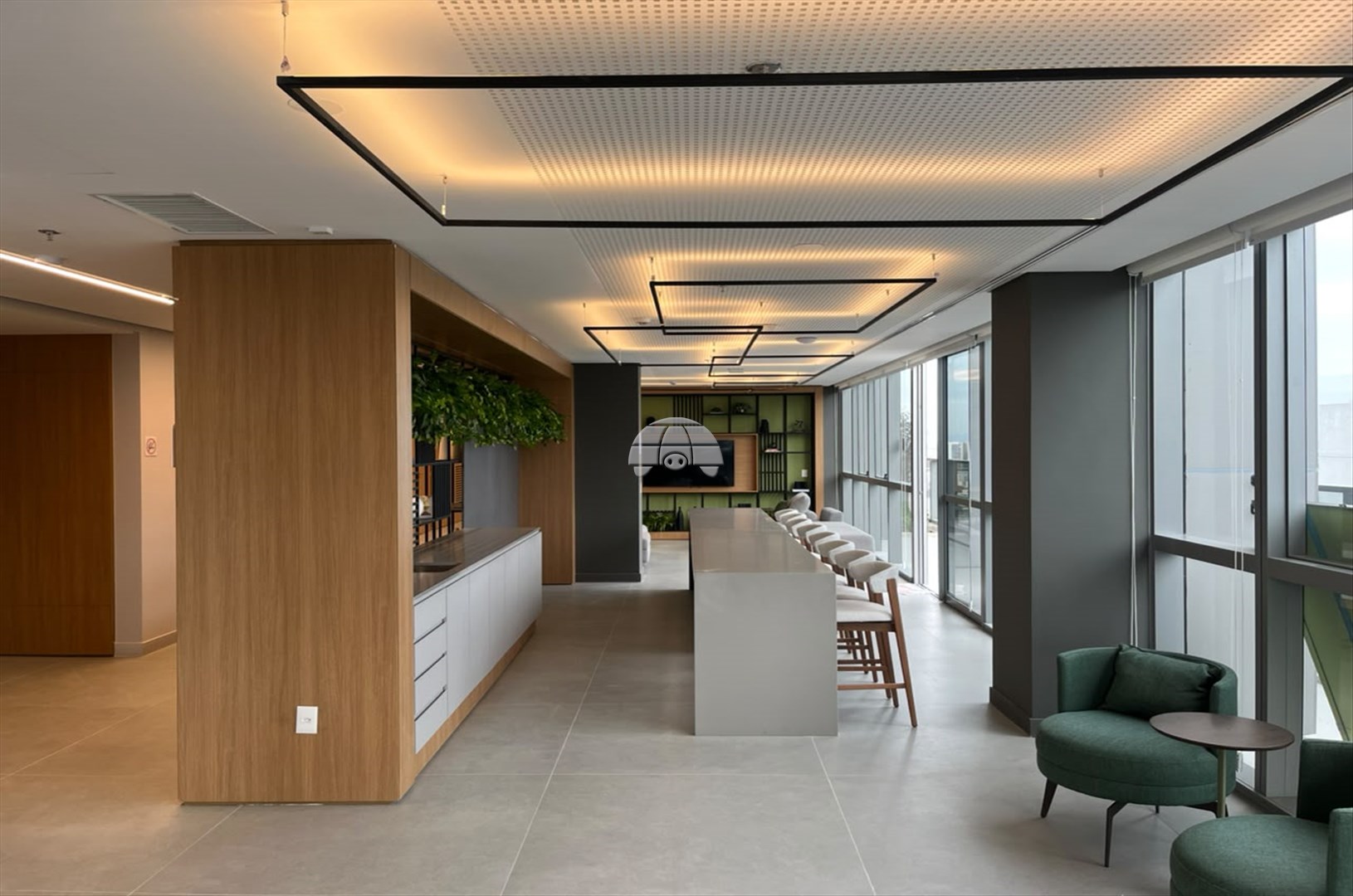 Comercial para alugar em Alto Da Glória, Curitiba — Imobiliária Razão