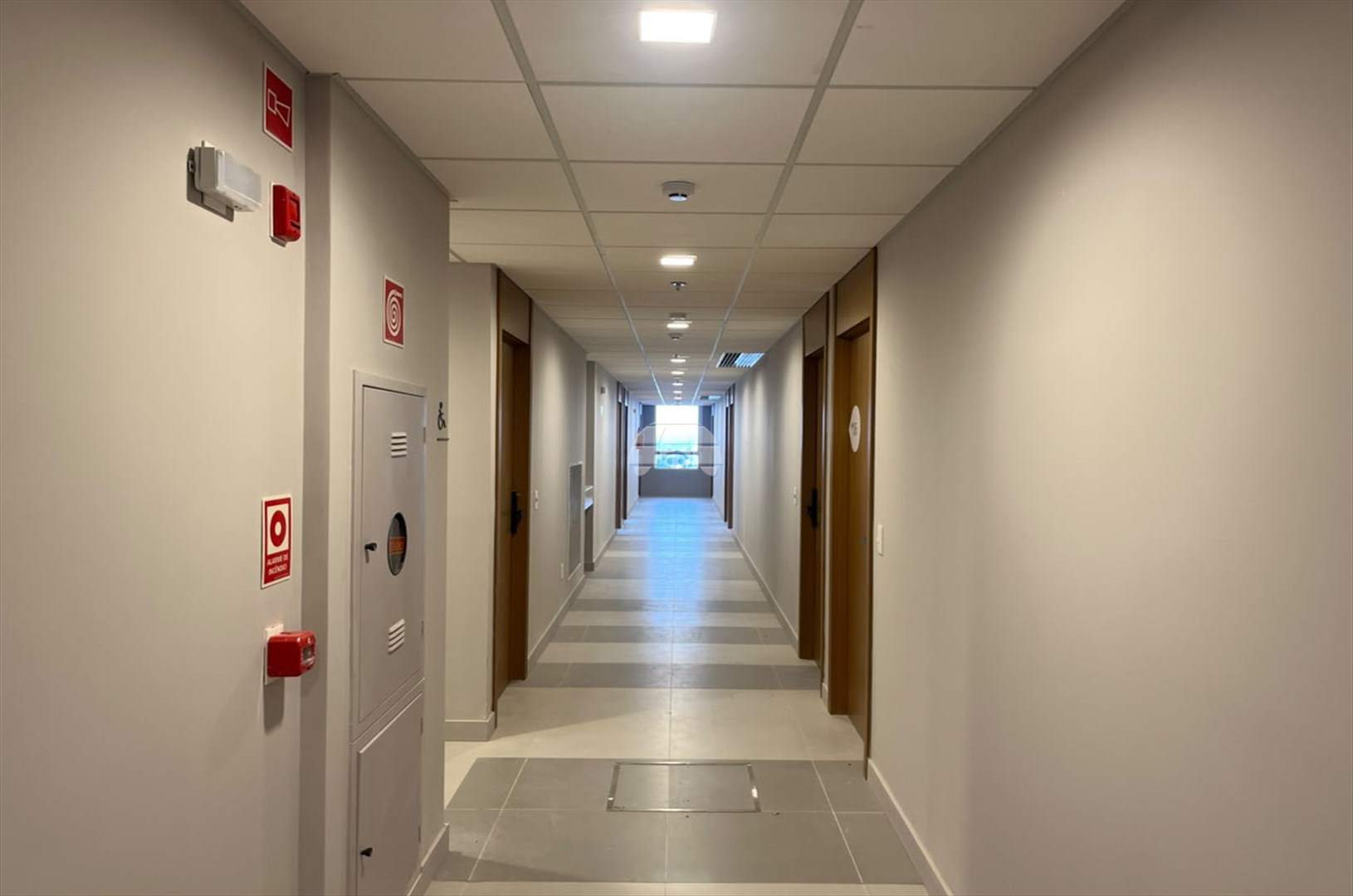 Comercial para alugar em Alto Da Glória, Curitiba — Imobiliária Razão