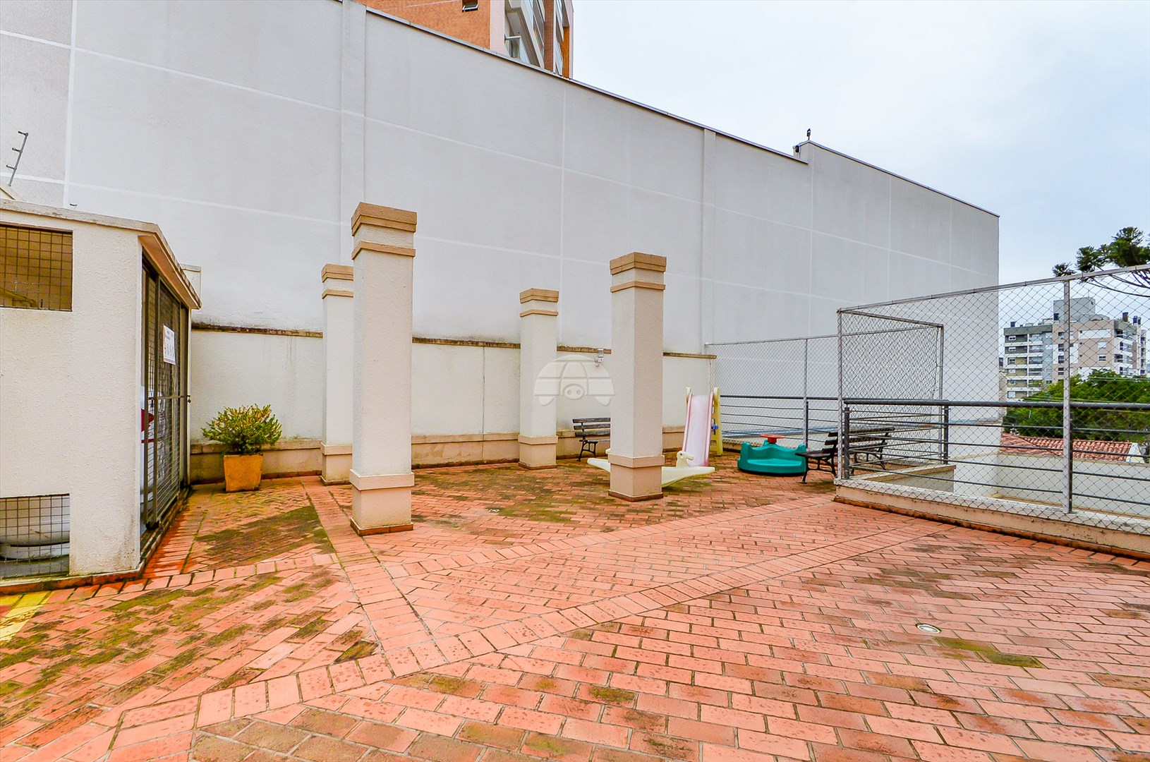 Apartamento à venda em Cabral, Curitiba — Imobiliária Razão