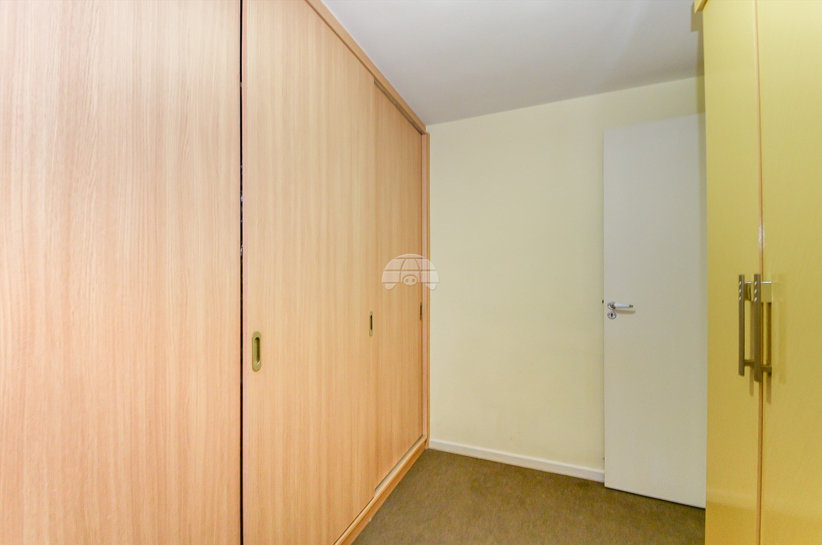 Apartamento à venda em Cabral, Curitiba — Imobiliária Razão