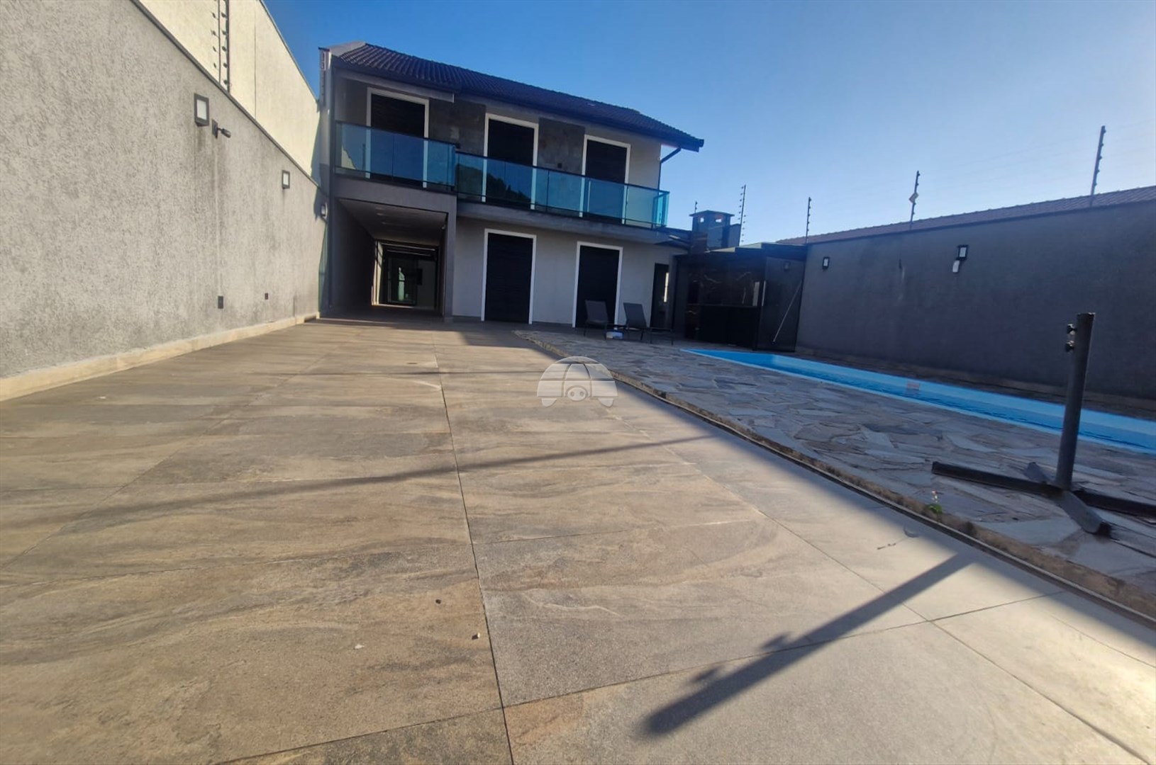 Sobrado à venda em Centro, Guaratuba — Portal Chave Fácil