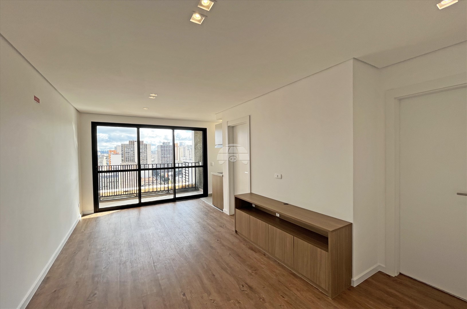 Apartamento para alugar em Centro, Curitiba — Portal Chave Fácil