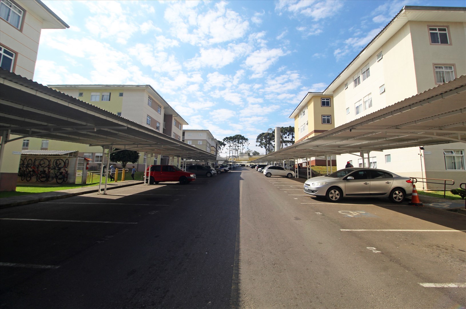 Apartamento para alugar em Campo De Santana, Curitiba — Portal Chave Fácil