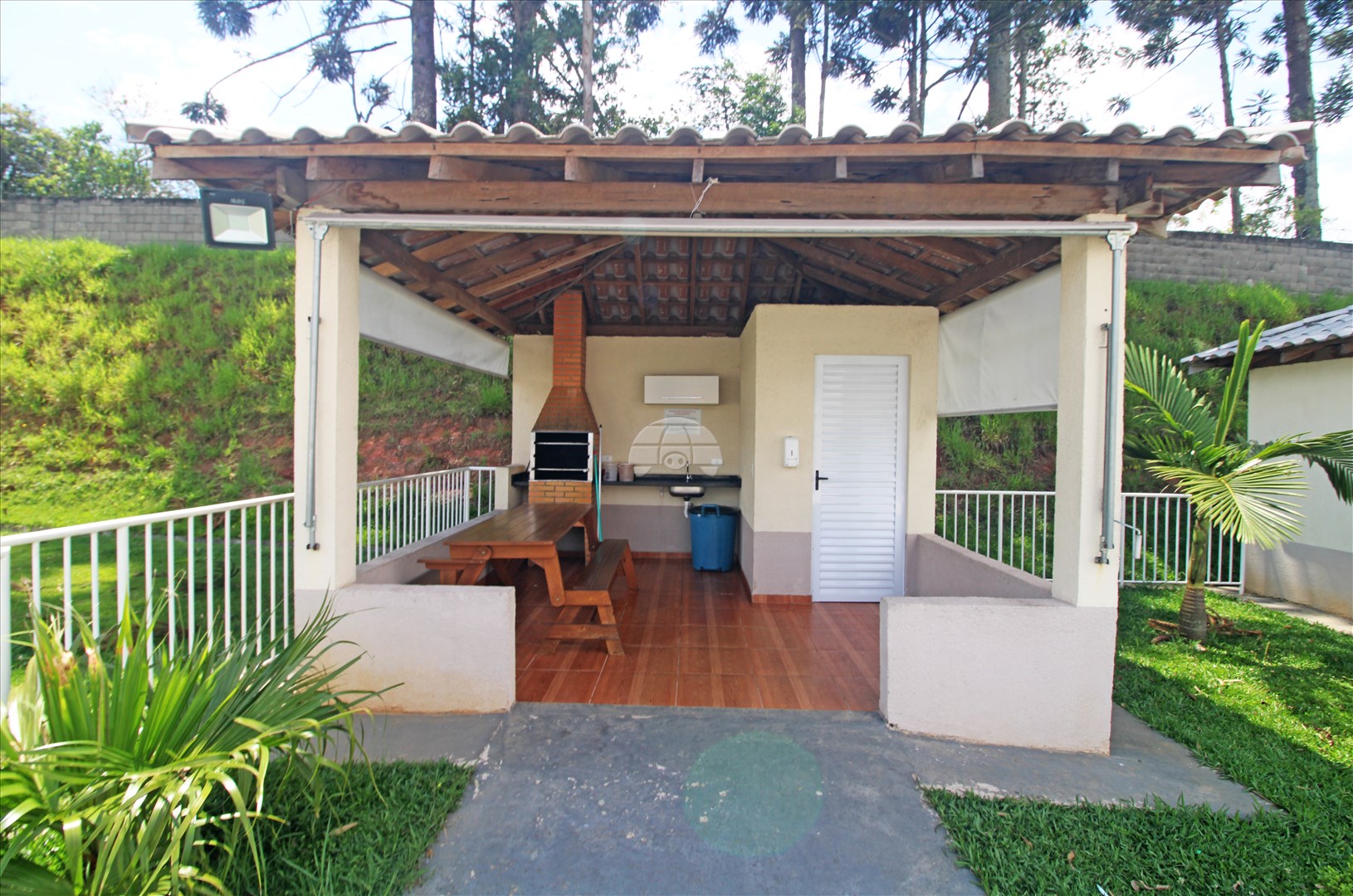 Apartamento para alugar em Campo De Santana, Curitiba — Portal Chave Fácil