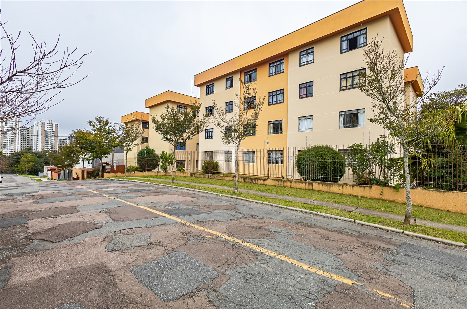 Apartamento à venda em Boa Vista, Curitiba — Portal Chave Fácil