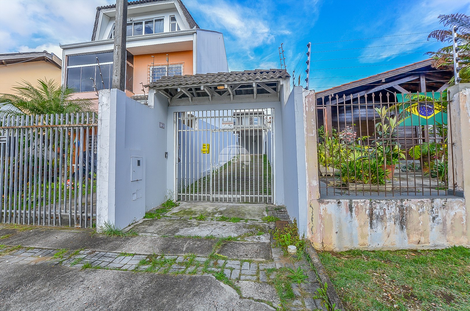 Sobrado à venda em Jardim Das Américas, Curitiba — Portal Chave Fácil