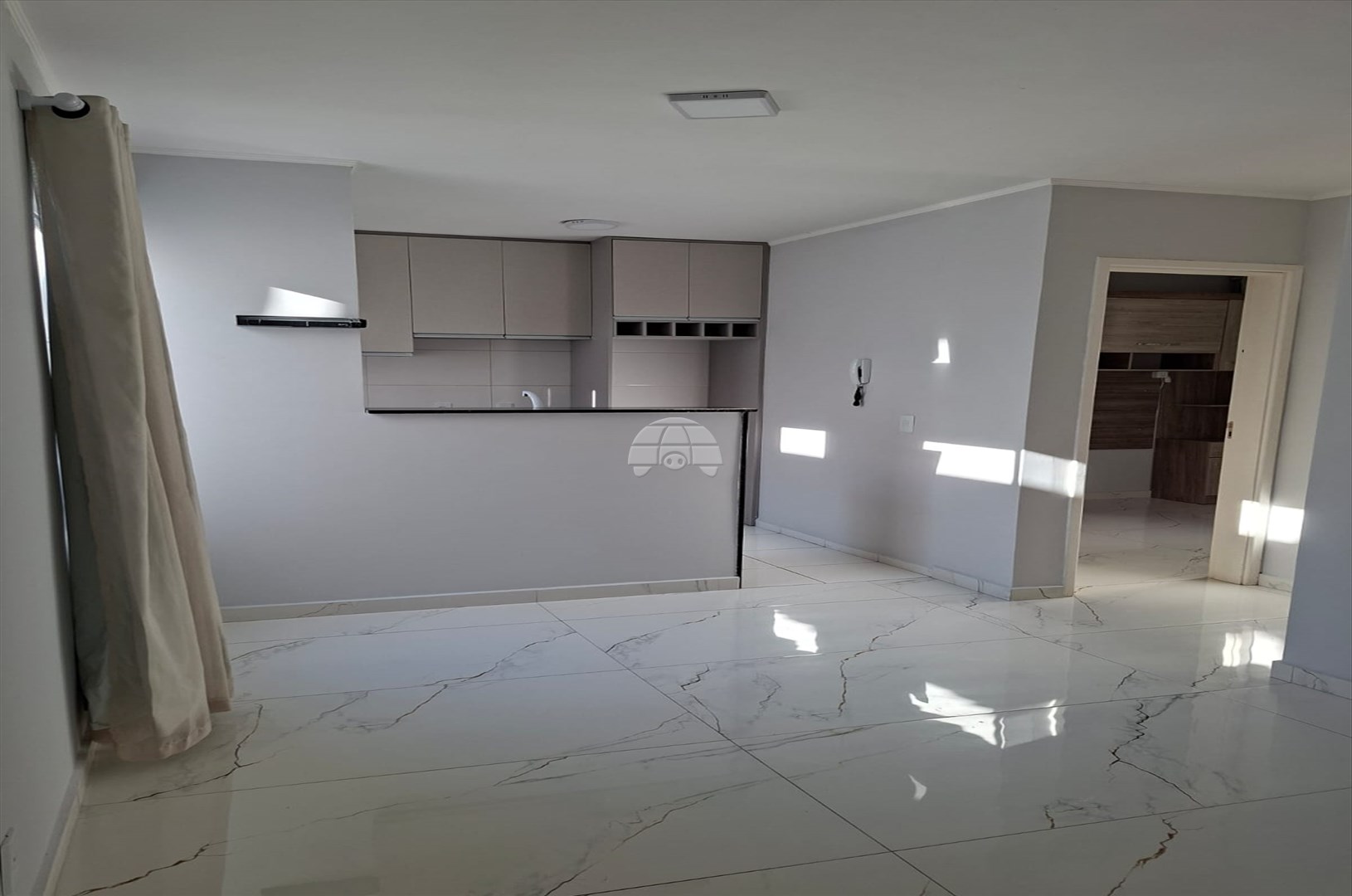 Apartamento para alugar em Bom Jesus, Campo Largo — Portal Chave Fácil