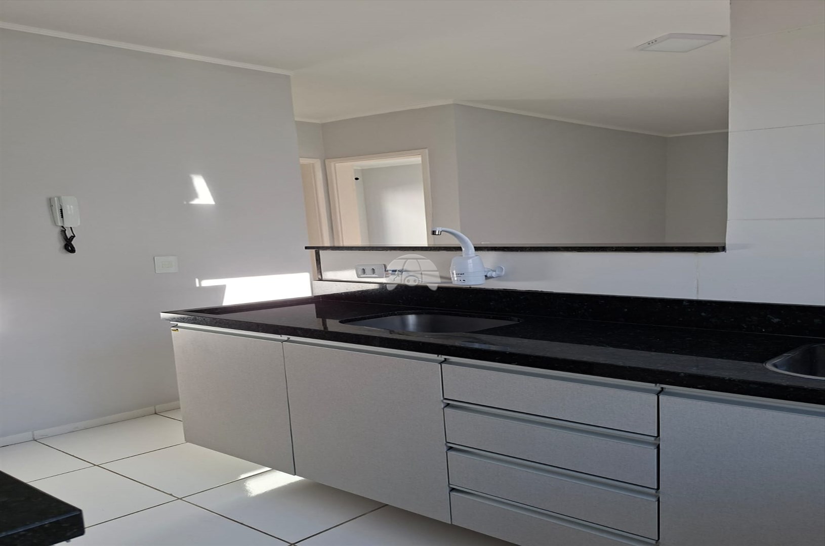Apartamento para alugar em Bom Jesus, Campo Largo — Portal Chave Fácil