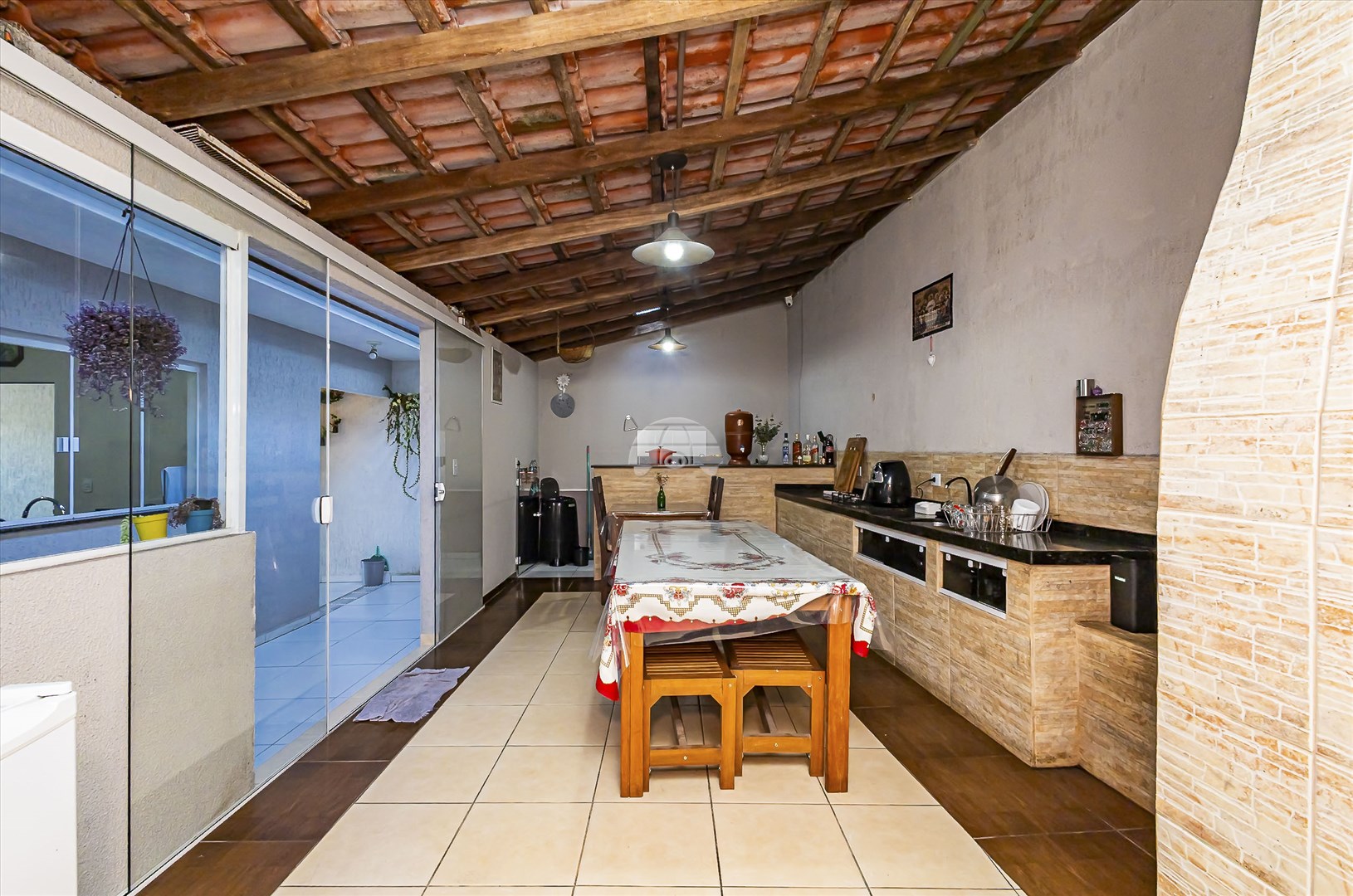 Casa à venda em Alto Boqueirão, Curitiba — Imobiliária Andrade