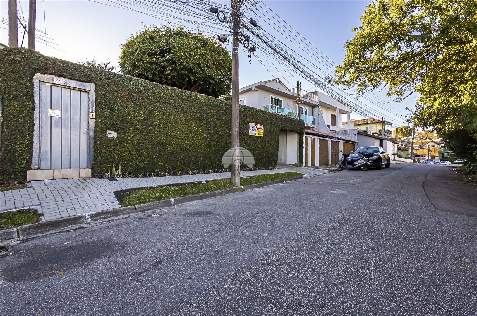 Casa à venda em Alto Boqueirão, Curitiba — Imobiliária Andrade