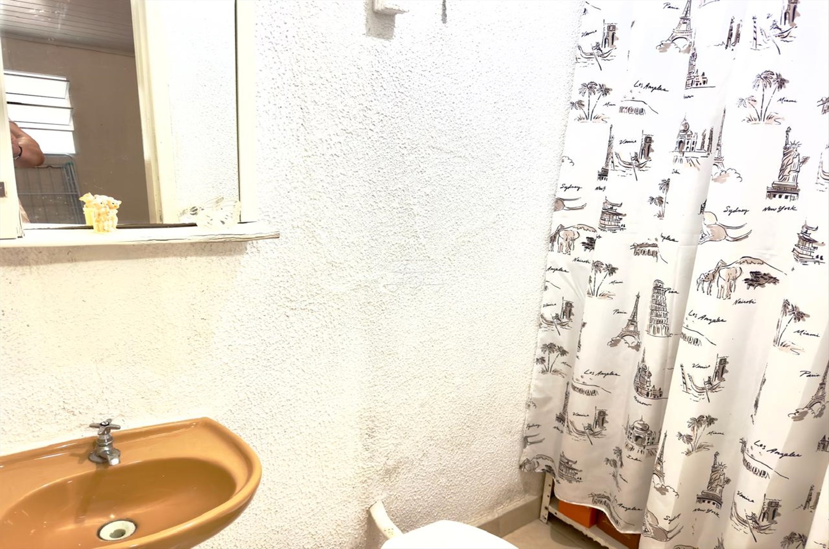Casa à venda em Alto Boqueirão, Curitiba — Imobiliária Andrade