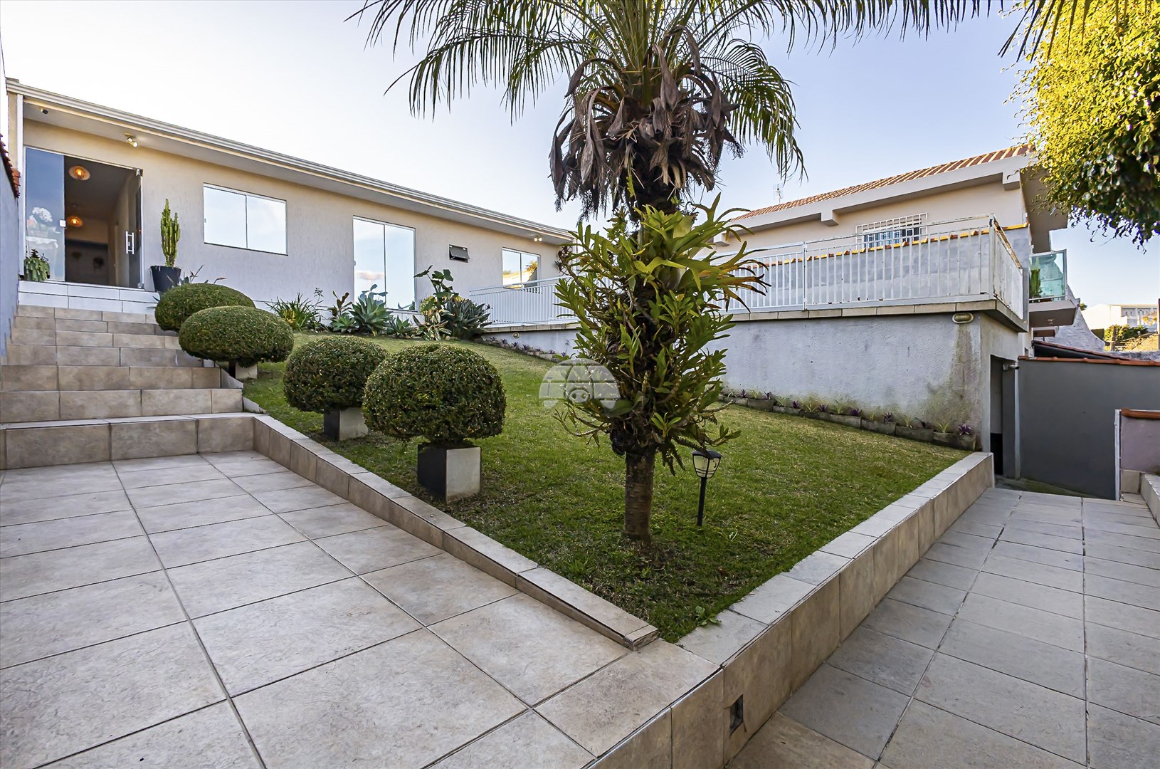 Casa à venda em Alto Boqueirão, Curitiba — Imobiliária Andrade