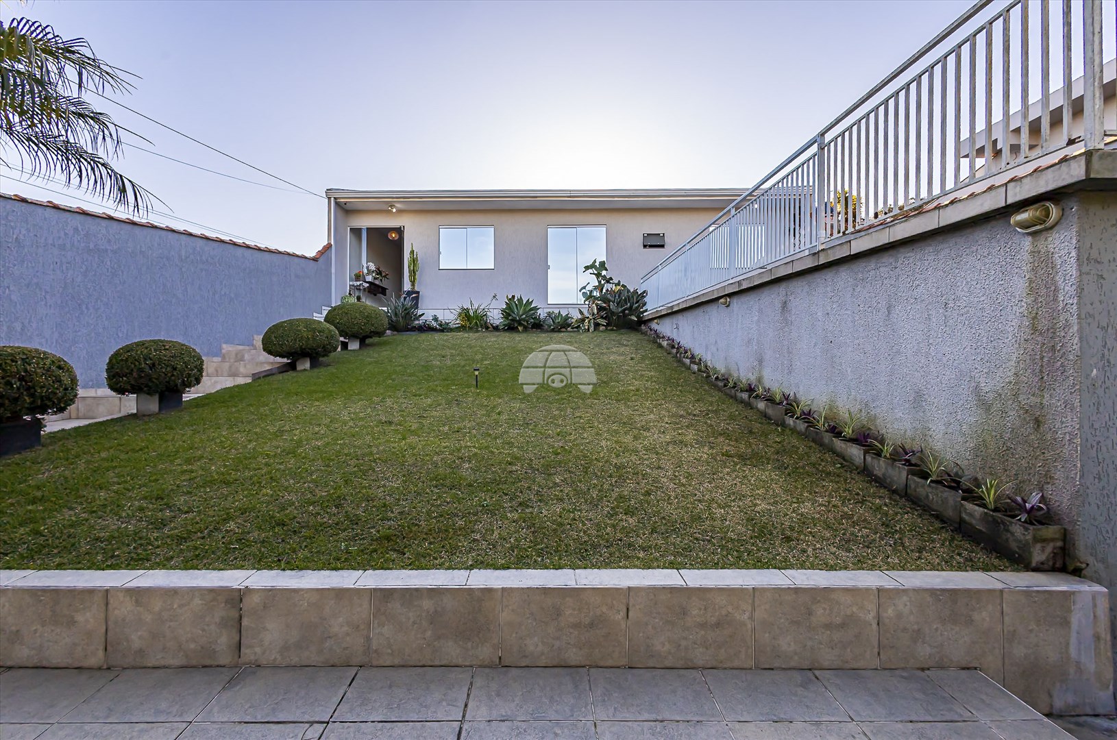 Casa à venda em Alto Boqueirão, Curitiba — Imobiliária Andrade