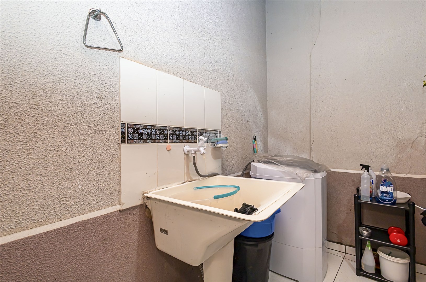 Casa à venda em Alto Boqueirão, Curitiba — Imobiliária Andrade