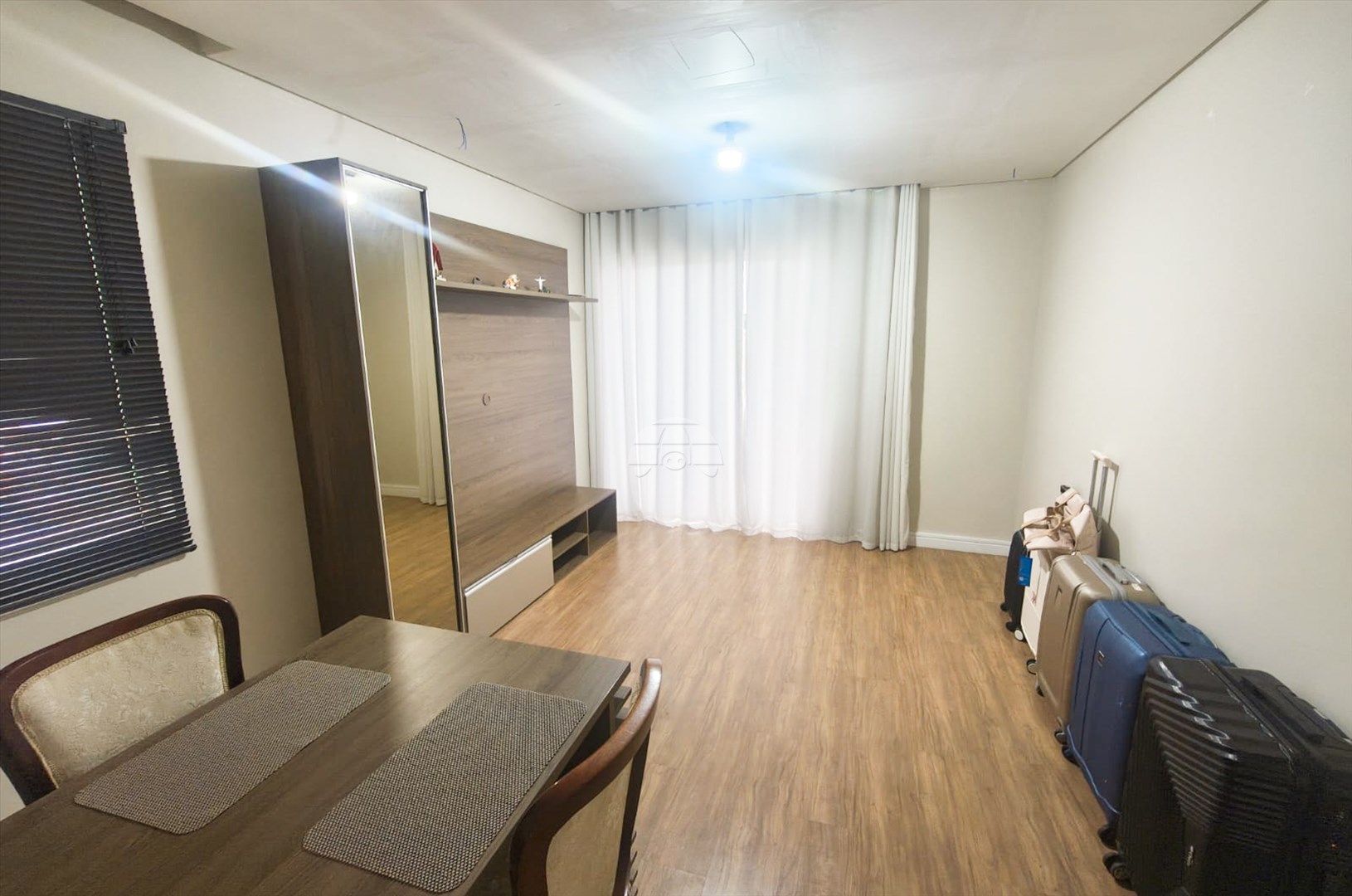 Apartamento à venda em Vila Rosemari Galvão, Colombo — Portal Chave Fácil