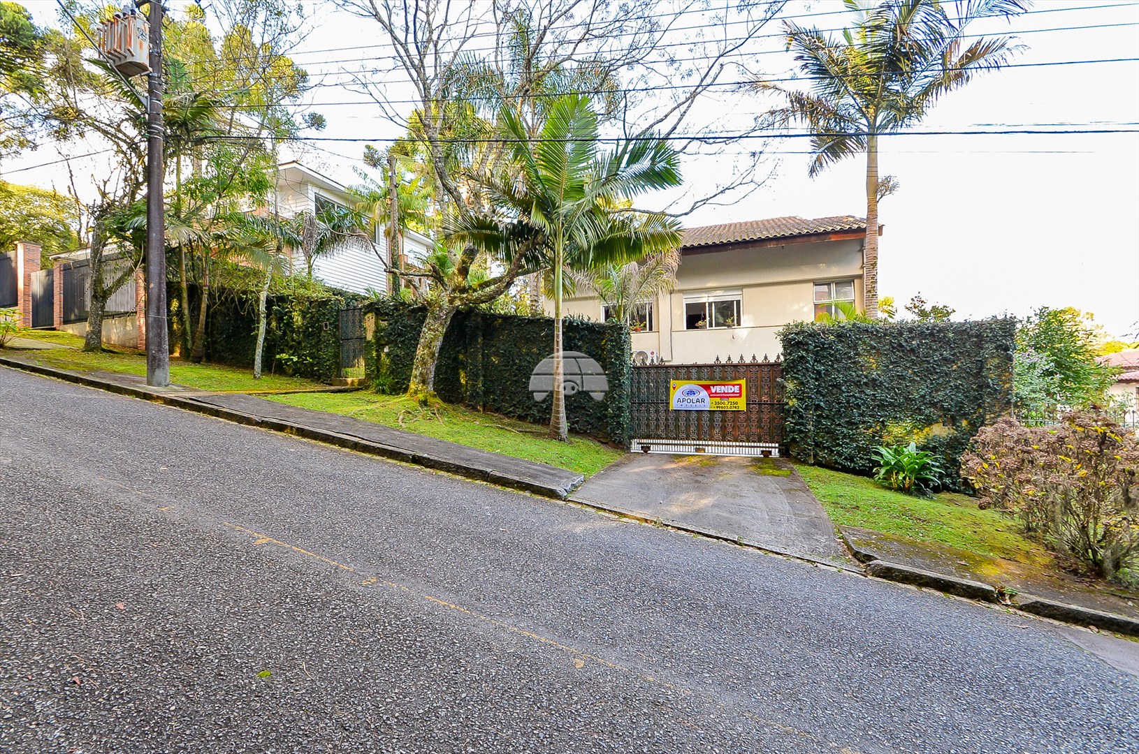 Casa à venda em Cascatinha, Curitiba — Portal Chave Fácil