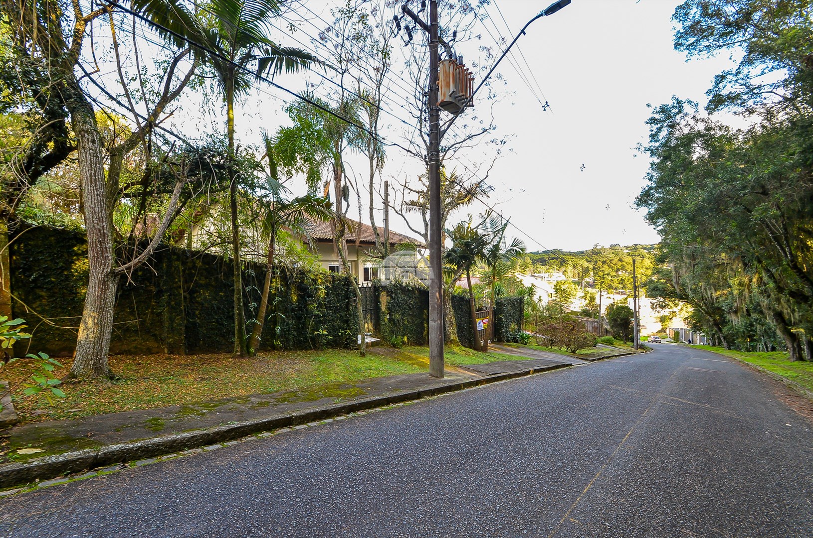 Casa à venda em Cascatinha, Curitiba — Portal Chave Fácil