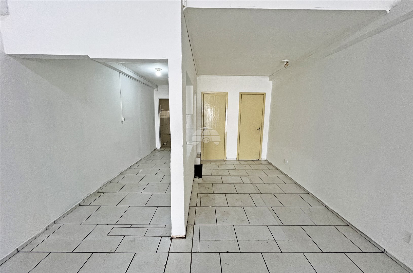 Sala/Conjunto Comercial para alugar em Xaxim, Curitiba — Portal Chave Fácil