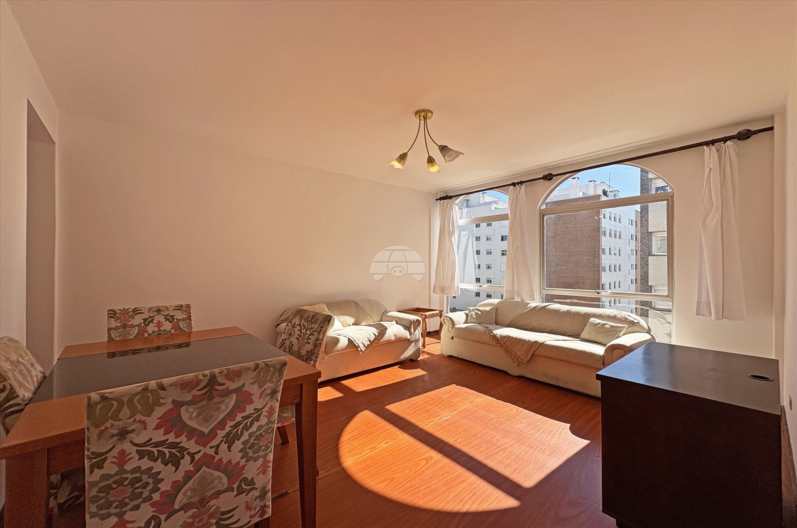 Apartamento para alugar em Água Verde, Curitiba — Portal Chave Fácil