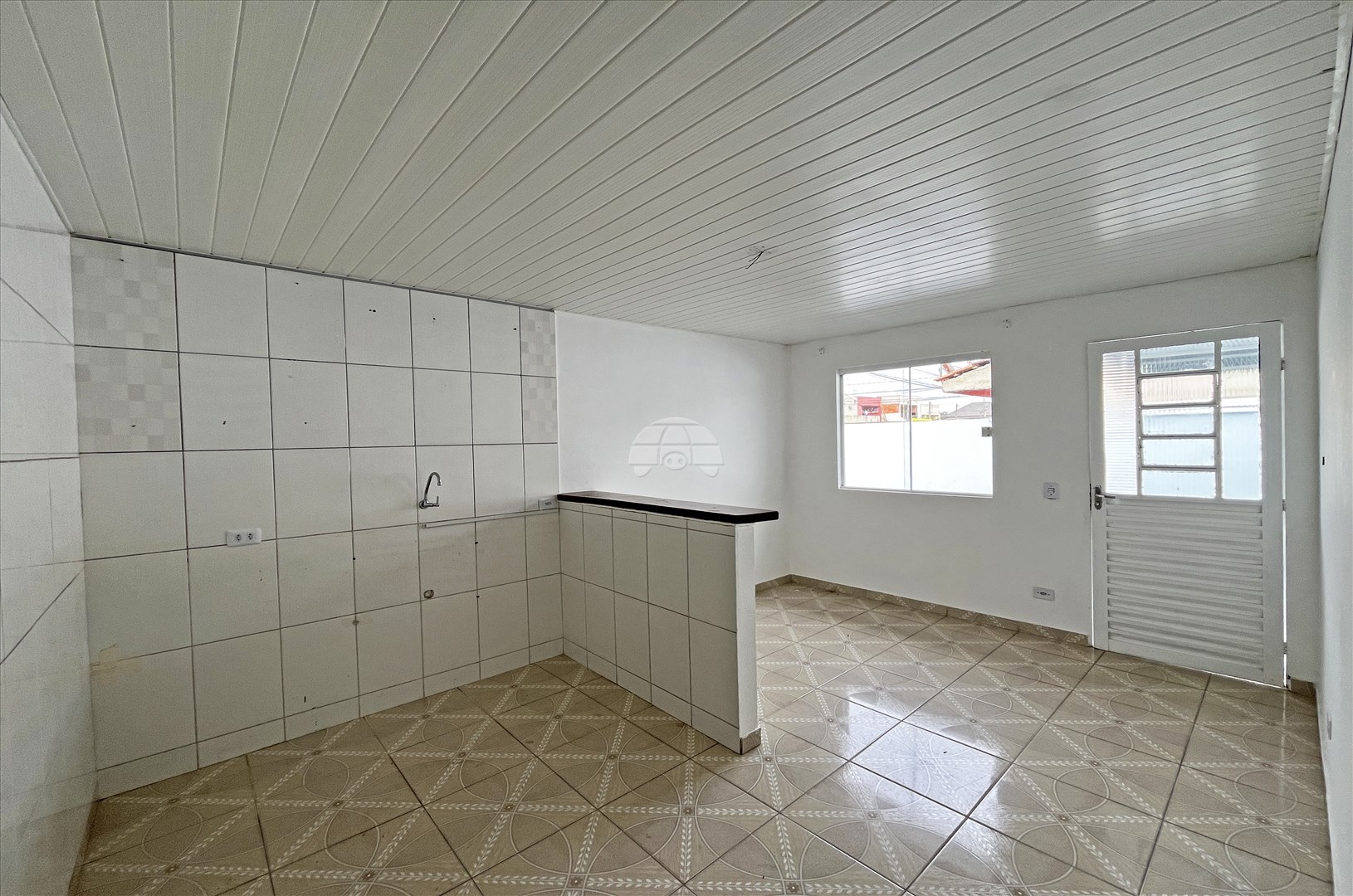 Casa para alugar em Palmital, Colombo — Portal Chave Fácil