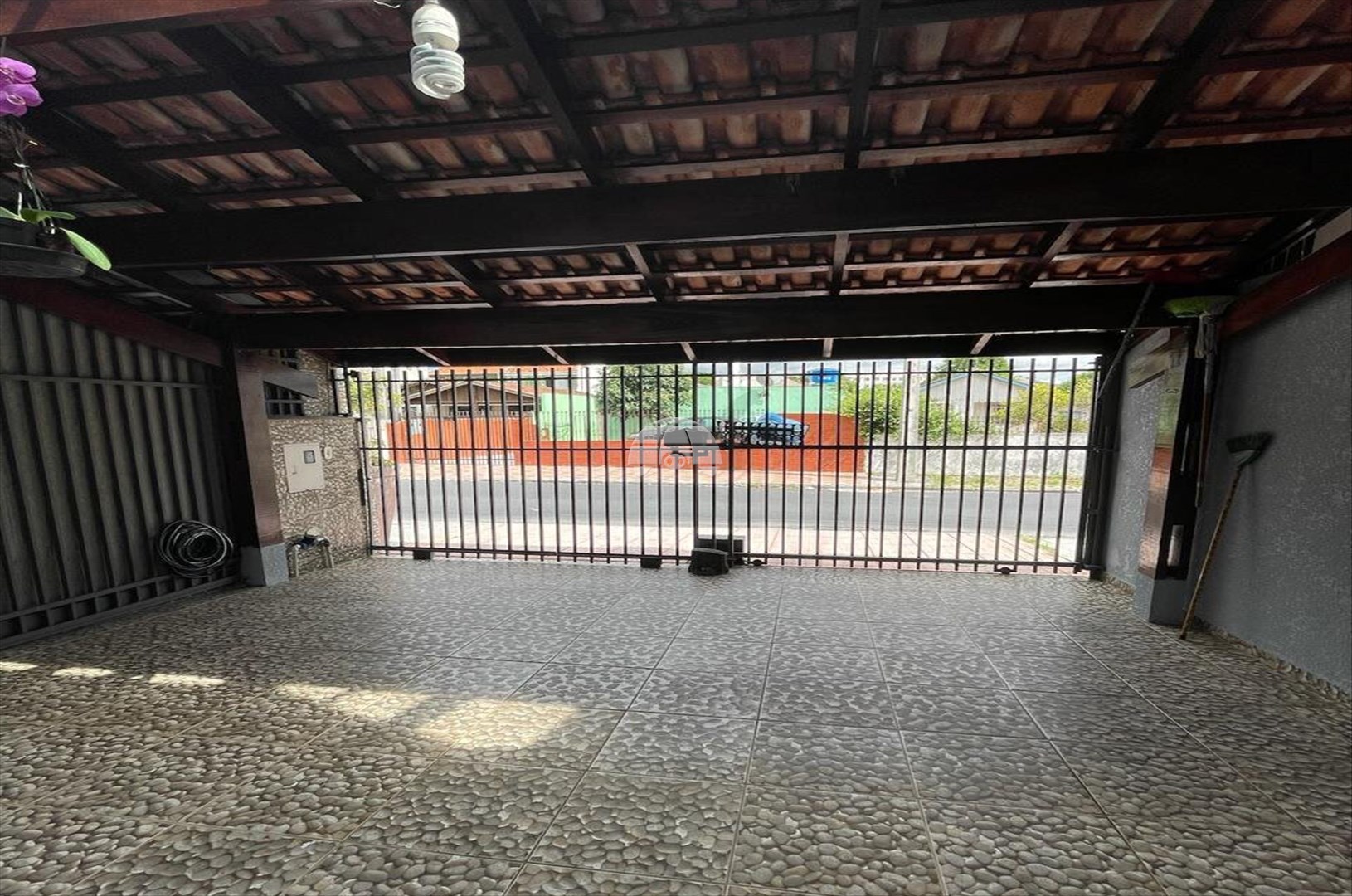 Casa à venda em Cajuru, Curitiba — Portal Chave Fácil