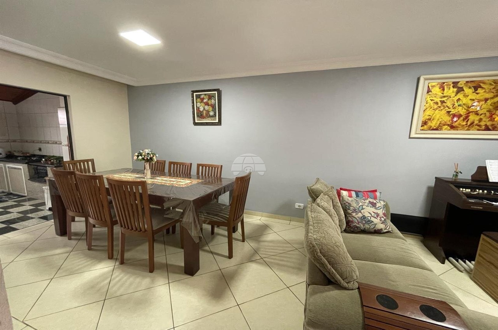 Casa à venda em Cajuru, Curitiba — Portal Chave Fácil