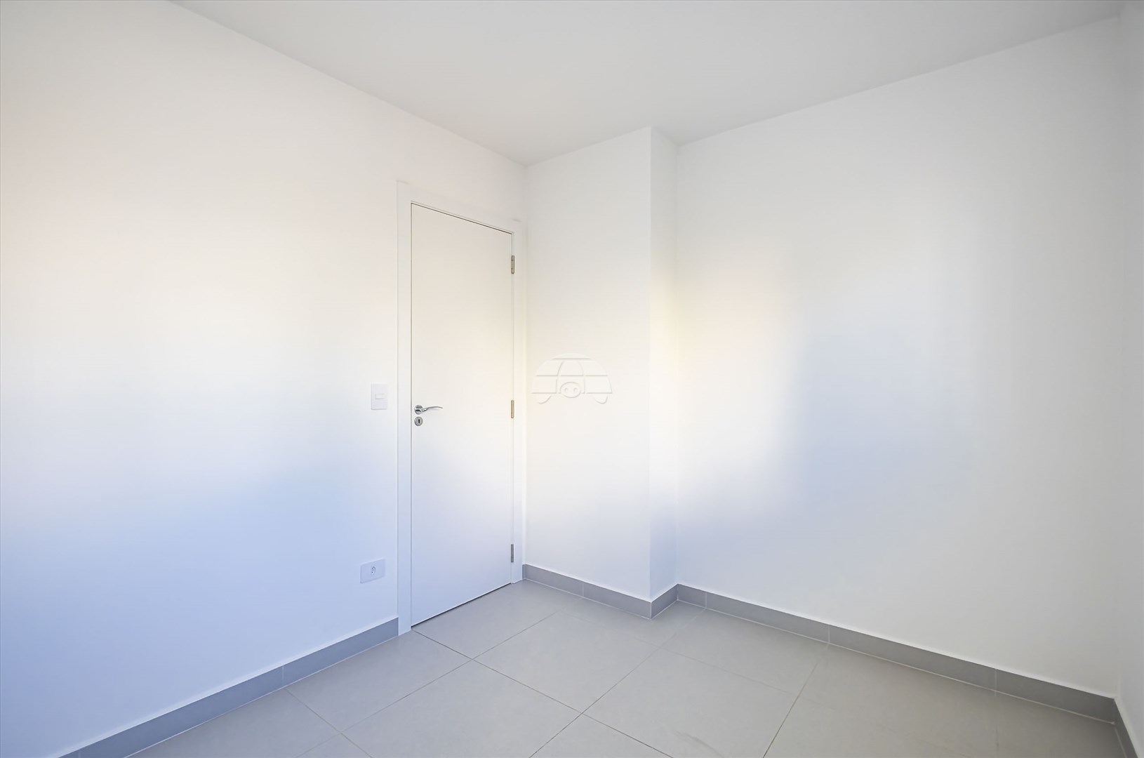 Casa à venda em Santa Cândida, Curitiba — Kondor Imóveis: Imobiliária em Curitiba | Uma imobiliária pra você