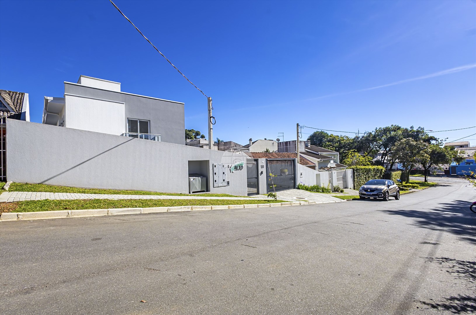 Casa à venda em Santa Cândida, Curitiba — Kondor Imóveis: Imobiliária em Curitiba | Uma imobiliária pra você
