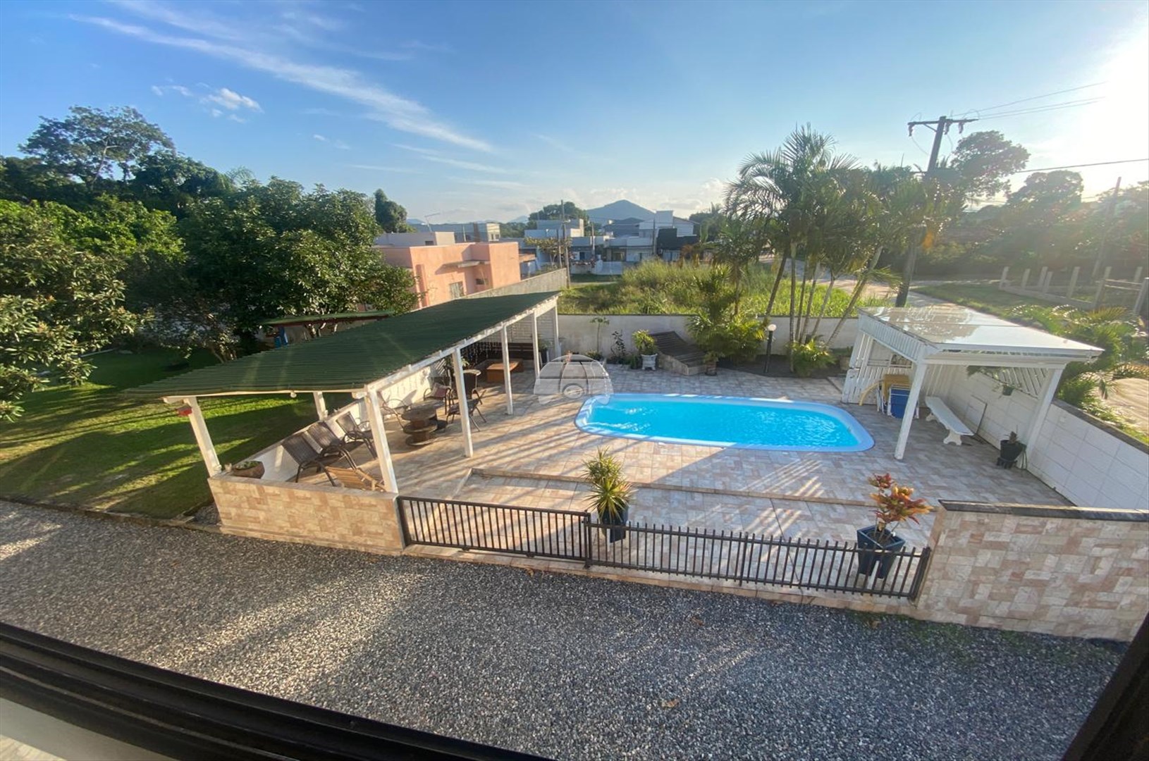 Sobrado à venda em Continental, Itapoá — Portal Chave Fácil