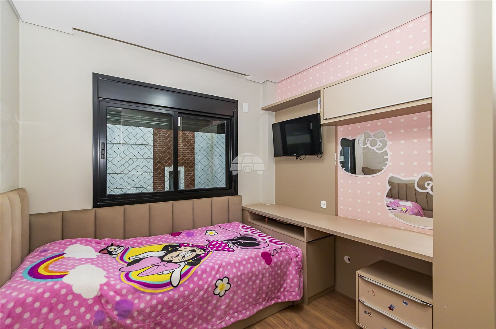 Casa à venda em Hauer, Curitiba — Portal Chave Fácil
