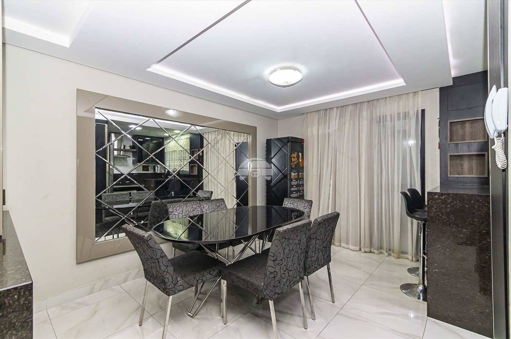 Casa à venda em Hauer, Curitiba — Portal Chave Fácil