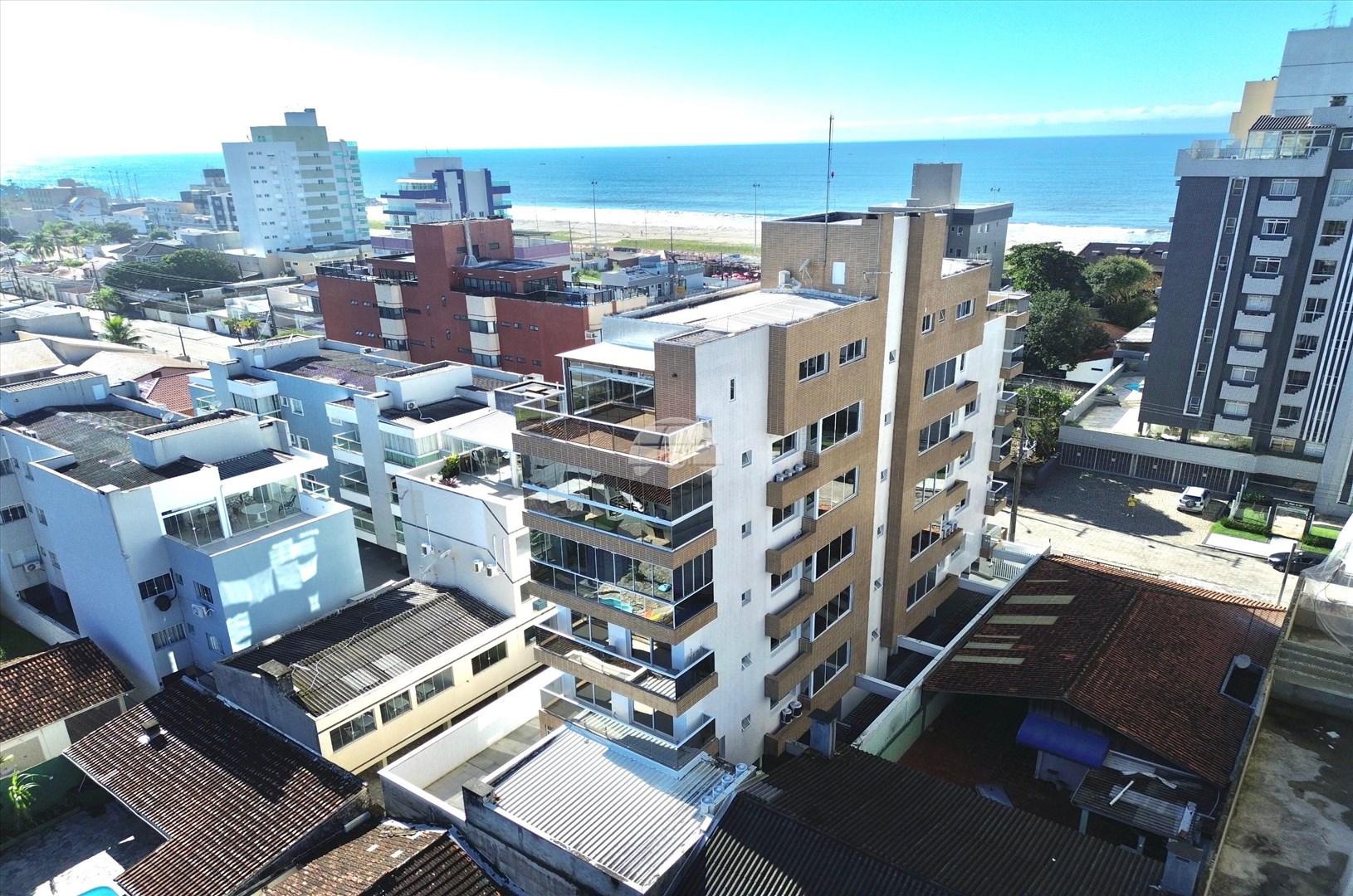 Apartamento à venda em Caioba, Matinhos — Portal Chave Fácil