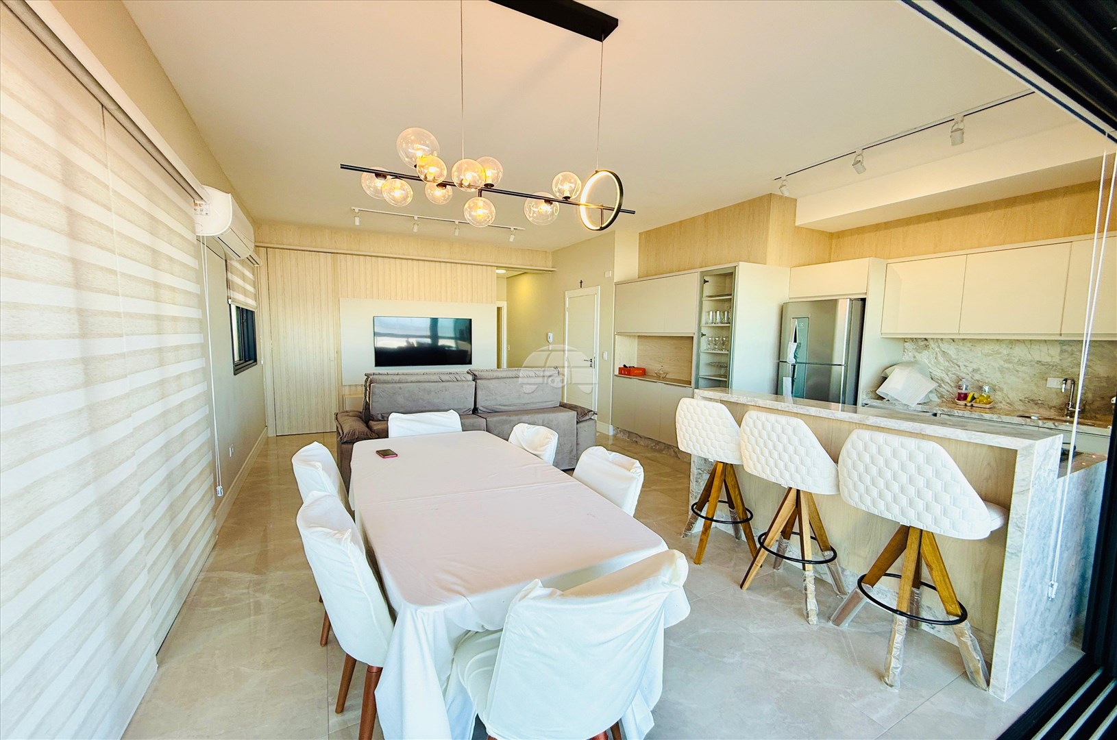 Apartamento à venda em Caioba, Matinhos — Portal Chave Fácil