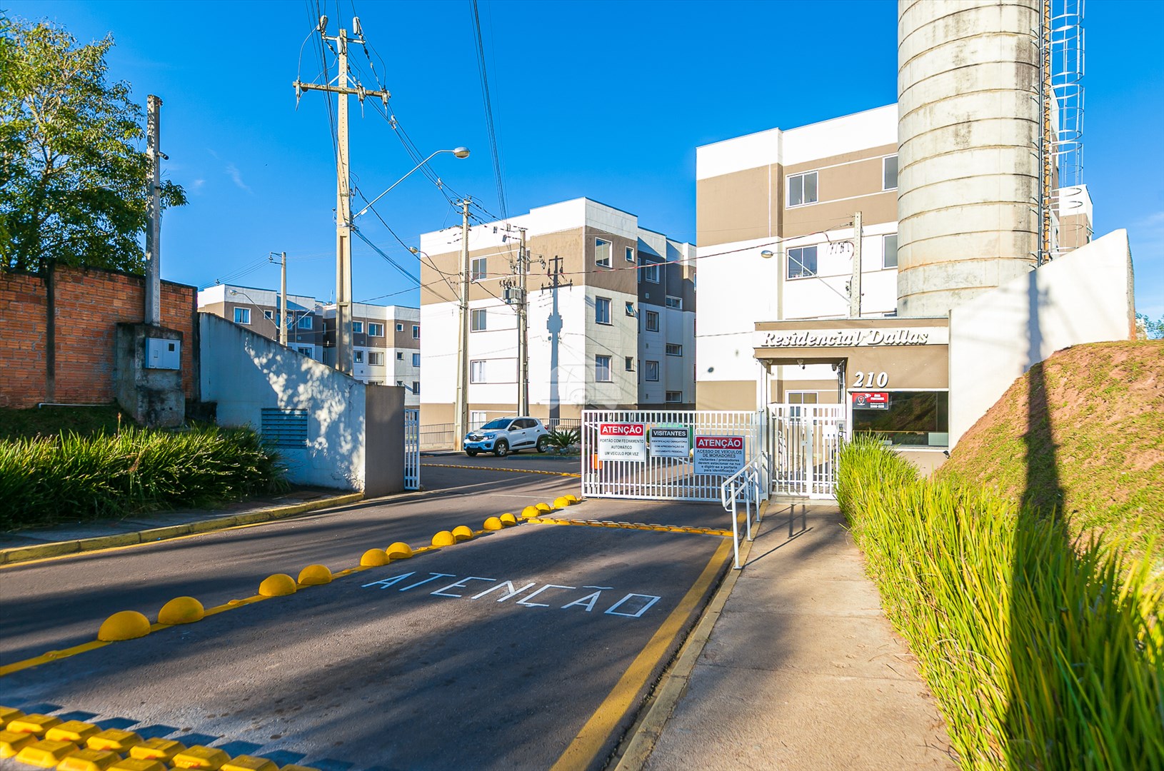 Apartamento à venda em Jardim Iruama, Campo Largo — Portal Chave Fácil