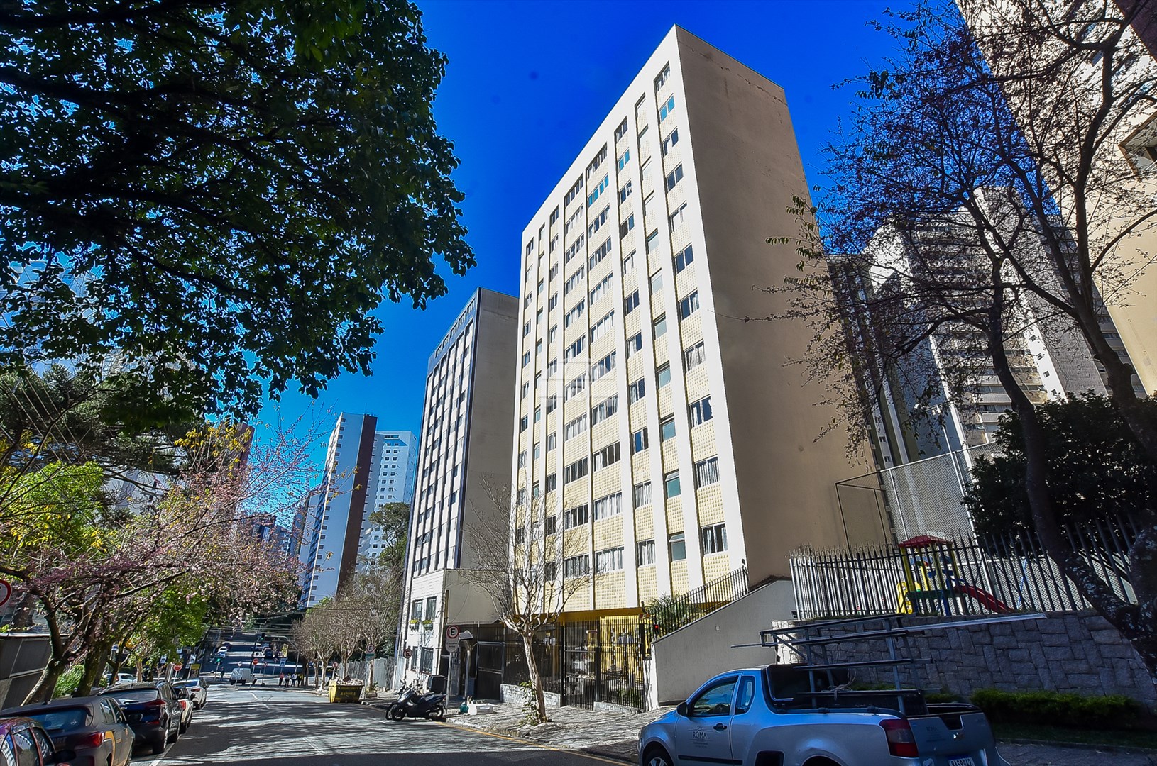 Apartamento Residencial para Venda no Bairro Água Verde ref. 228695 (2 / 10)