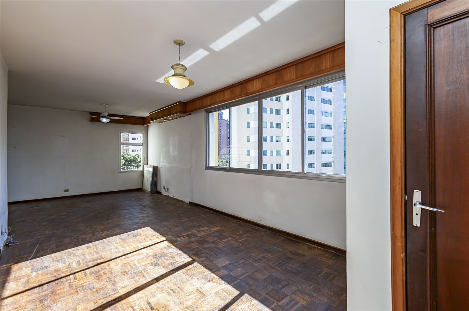 Apartamento Residencial para Venda no Bairro Água Verde ref. 228698 (2 / 10)
