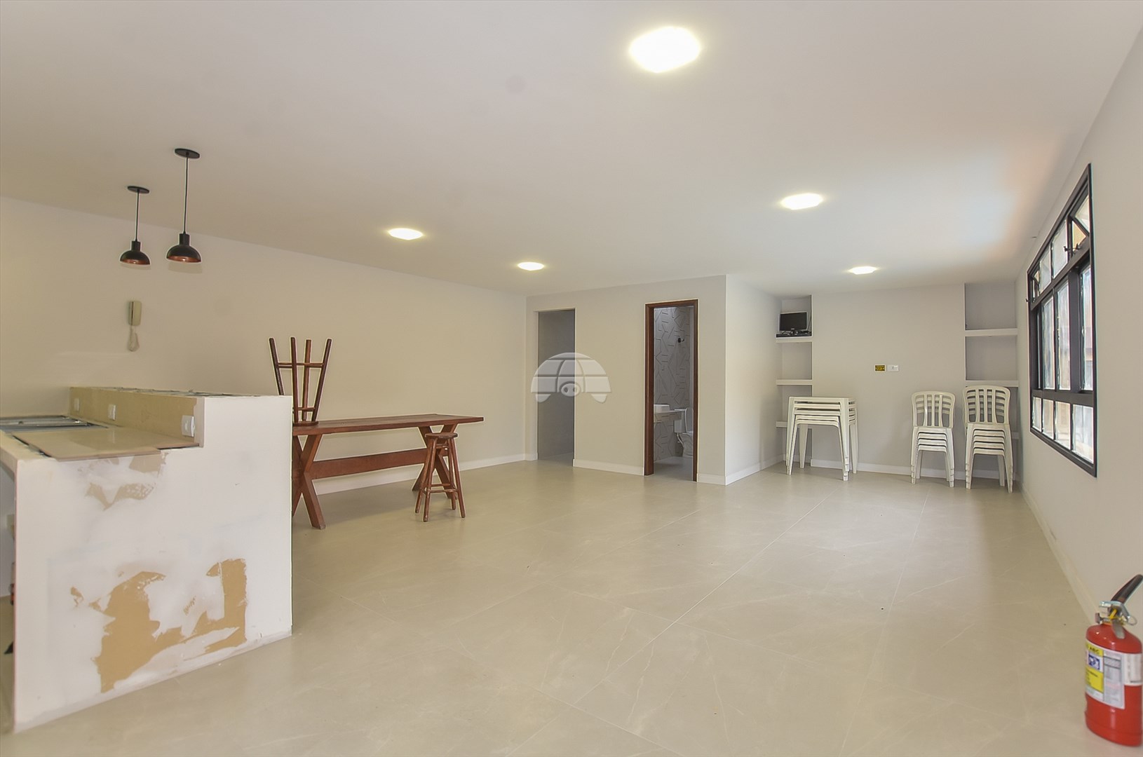 Casa à venda em Xaxim, Curitiba — GOMES CONSULTOR IMOBILIARIO LTDA.